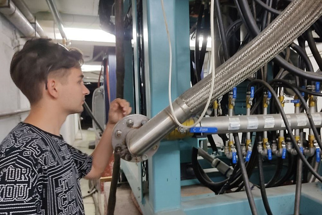 Студенты ЕТФ на практике познают азы будущей профессии